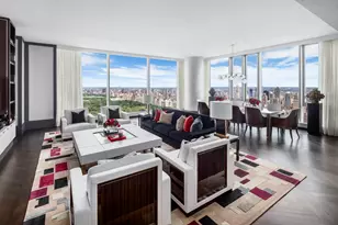 217 W 57th St, New York City, NY 10019 - Photo 2