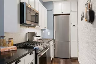 458 W 23rd St, New York, NY 10011 - Photo 6