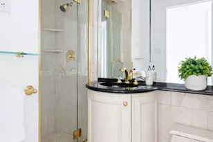 160 W 66th St, New York City, NY 10023 - Photo 10