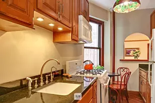 170 E 94th St, New York City, NY 10128 - Photo 6