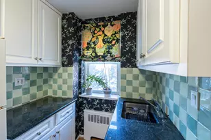 60 Knolls Crescent, New York City, NY 10463 - Photo 8