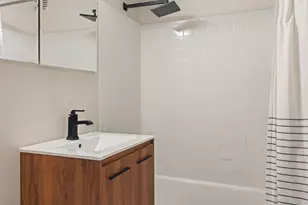 415 E 85th St, New York City, NY 10028 - Photo 6