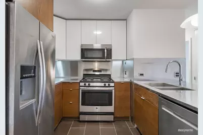 515 E 7th Street #5H, Brooklyn, NY 11218 - Photo 6