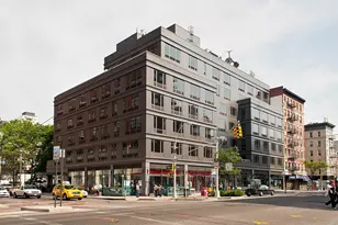 305 W 16th St, New York City, NY 10011 - Photo 12