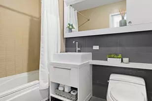 305 W 16th St, New York City, NY 10011 - Photo 6