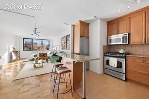 130 E 18th St, New York City, NY 10003 - Photo 4