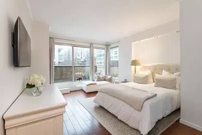 200 E 69th Street #4A, New York City, NY 10065 - Photo 1