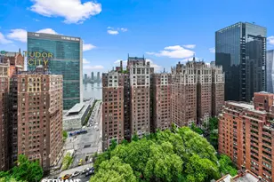 320 E 42nd St, New York City, NY 10017 - Photo 16