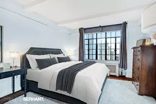 320 E 42nd St, New York City, NY 10017 - Photo 2