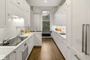 73 Remsen St, New York City, NY 11201 - Photo 6