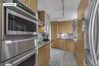 200 E 89th Street #34CD, New York, NY 10128 - Photo 6