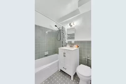 2835 Webb Avenue #5B, New York City, NY 10468 - Photo 6