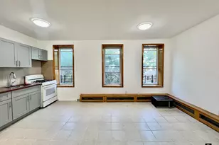 106-15 Guy R Brewer Blvd, New York City, NY 11433 - Photo 4