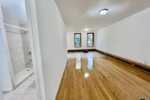 106-15 Guy R Brewer Blvd, New York City, NY 11433 - Photo 6