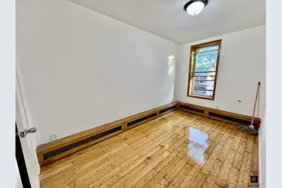 106-15 Guy R Brewer Boulevard, New York City, NY 11433 - Photo 8