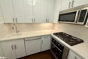 300 E 64th St, New York City, NY 10065 - Photo 8