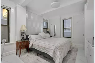 212 E 48th Street #2B, New York, NY 10017 - Photo 6