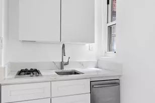 10 Mitchell Pl, New York, NY 10017 - Photo 2