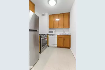 305 E 40th Street #17F, New York City, NY 10017 - Photo 8