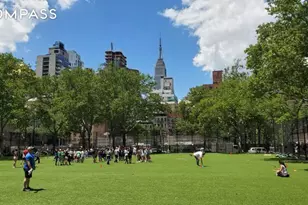 320 E 35th St, New York City, NY 10016 - Photo 6