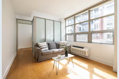 5-26 47th Road #3C, New York City, NY 11101 - Photo 4