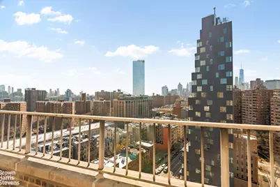 264 E Broadway #C1801, New York City, NY 10002 - Photo 6