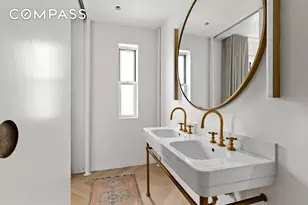 261 W 22nd St, New York City, NY 10011 - Photo 6