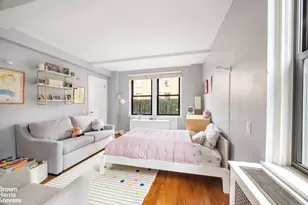 220 E 73rd St, New York City, NY 10021 - Photo 8