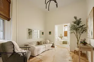 326 E 73rd St, New York City, NY 10021 - Photo 1