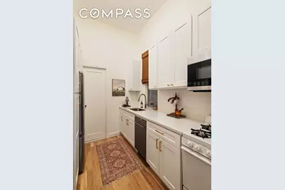 326 E 73rd Street #1A, New York City, NY 10021 - Photo 2