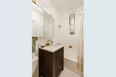 326 E 73rd Street #1A, New York City, NY 10021 - Photo 4