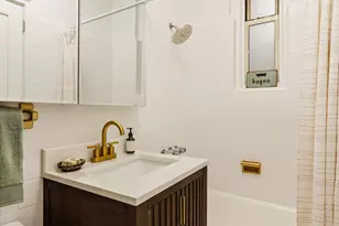 326 E 73rd St, New York City, NY 10021 - Photo 4