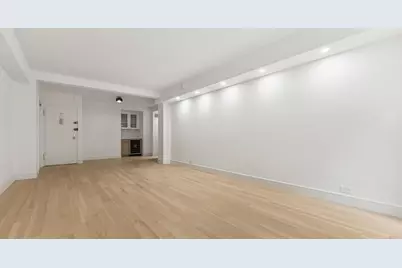 225 E 46th Street #3D, New York City, NY 10017 - Photo 6