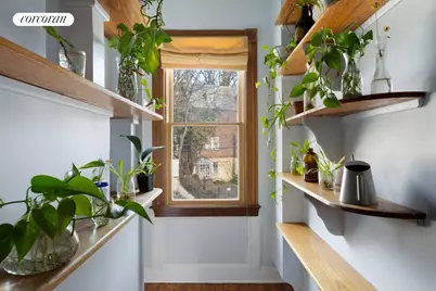 304 Westervelt Avenue, New York City, NY 10301 - Photo 20