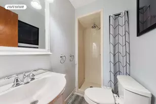 304 Westervelt Ave, New York City, NY 10301 - Photo 28