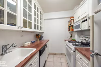 333 E 75th Street #12A, New York, NY 10021 - Photo 12