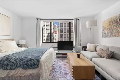 30 W 61st Street #10F, New York City, NY 10023 - Photo 2