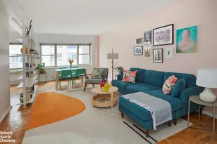 415 E 52nd St, New York City, NY 10022 - Photo 2