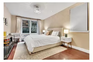 64 E 94th St, New York City, NY 10128 - Photo 4