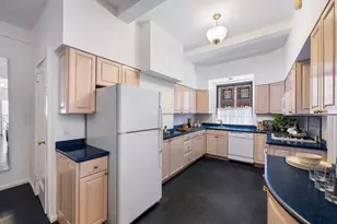 129 E 69th St, New York City, NY 10021 - Photo 4