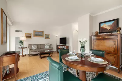 200 E 69th Street #16E, New York City, NY 10021 - Photo 2