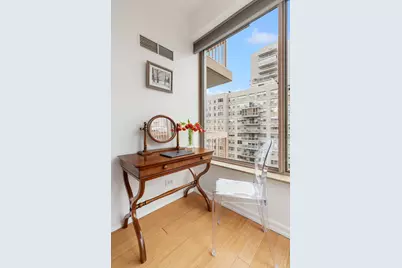 200 E 69th Street #16E, New York City, NY 10021 - Photo 14