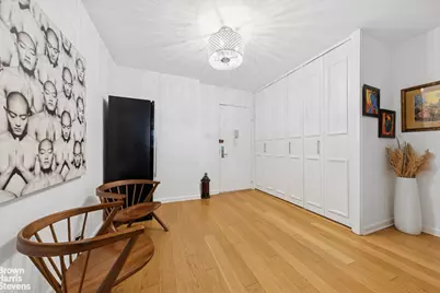 300 E 40th Street #4K, New York, NY 10016 - Photo 2