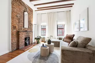 431 W 54th St, New York City, NY 10019 - Photo 1