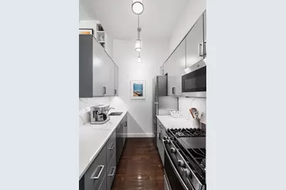 35 E 10th Street #2B, New York City, NY 10003 - Photo 2