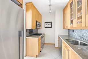 303 E 57th St, New York City, NY 10022 - Photo 6