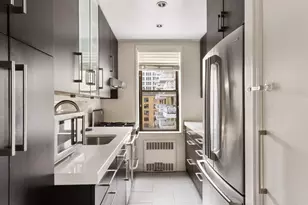 30 E 9th St, New York City, NY 10003 - Photo 4