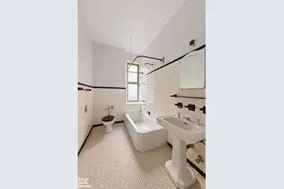 320 W 86th Street #5A, New York City, NY 10024 - Photo 10