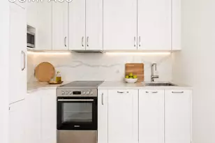 21-24 45th Rd, New York City, NY 11101 - Photo 4