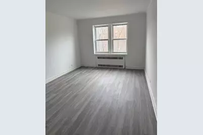 280 Ocean Parkway #4L, Brooklyn, NY 11218 - Photo 1